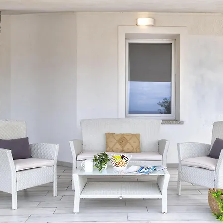 Chicca By Interhome